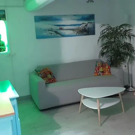 Typique 2 Etoiles Avec Clim